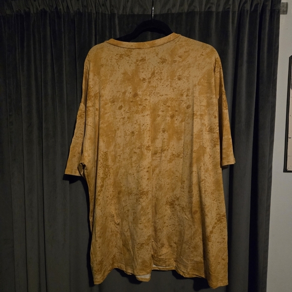 New tee shirt size 2x color gold print - Picture 5 of 6